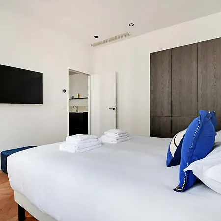 Welcoming - 2br - 6p - Opera דירה